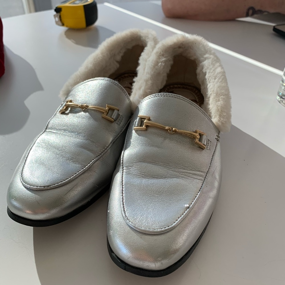 ❤️EUC Sam Edelman Lorraine silver loafer.